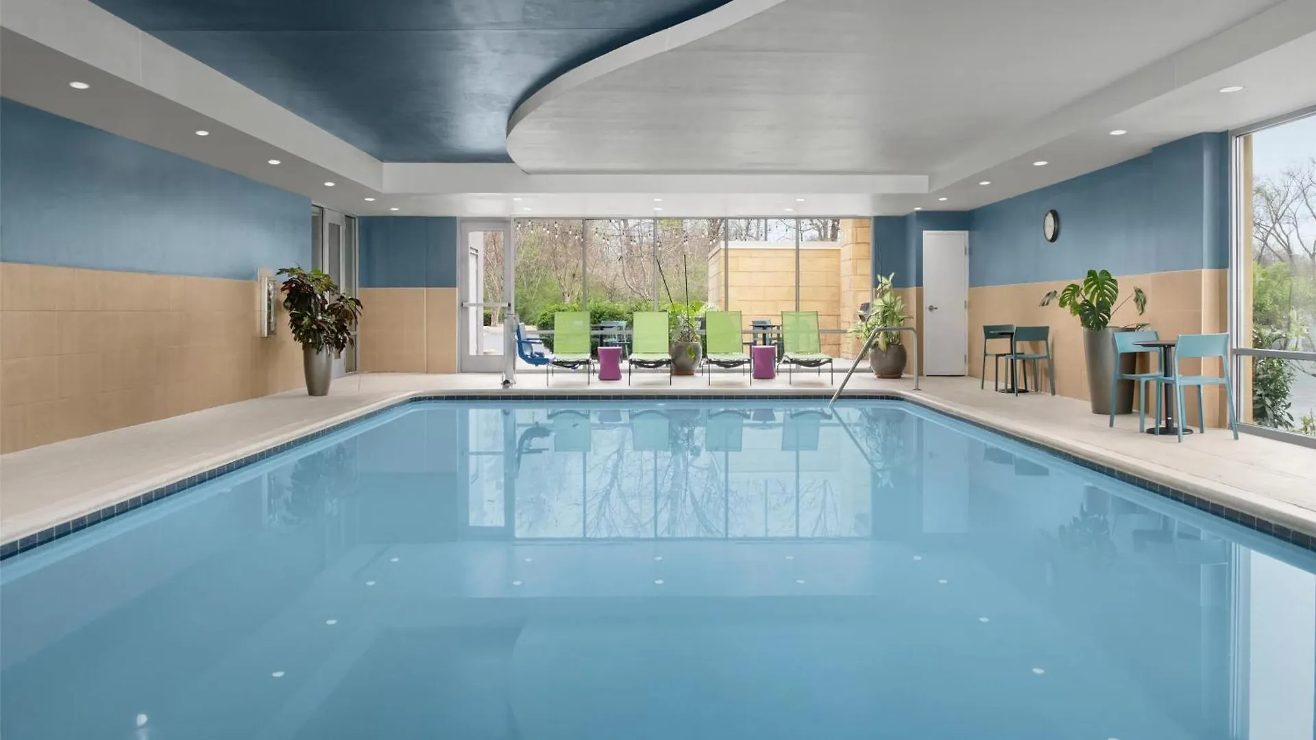 *** Hotel Home2 Suites Nashville Airport United States